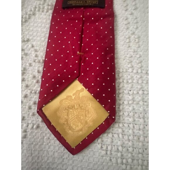 Donald J. Trump Signature Collection Red Polka Dot Tie Silk Mens Formalwear Clas - Picture 4 of 5